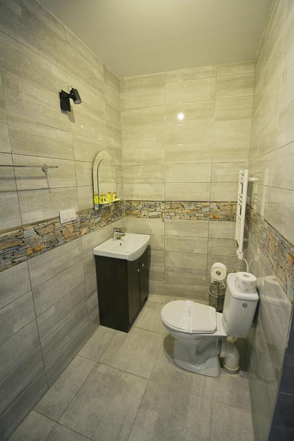 Hotel Awis 库特诺 外观 照片